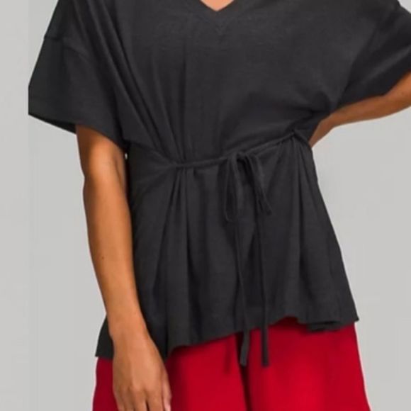 Lululemon Side tie v neck Tee Grey - Picture 2 of 5